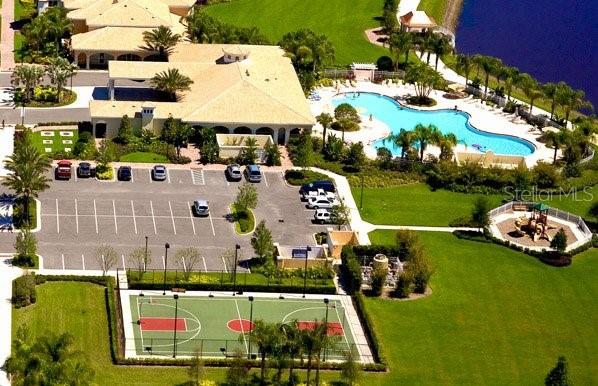 Image 38 of 47 For 12057 Forsythia Drive