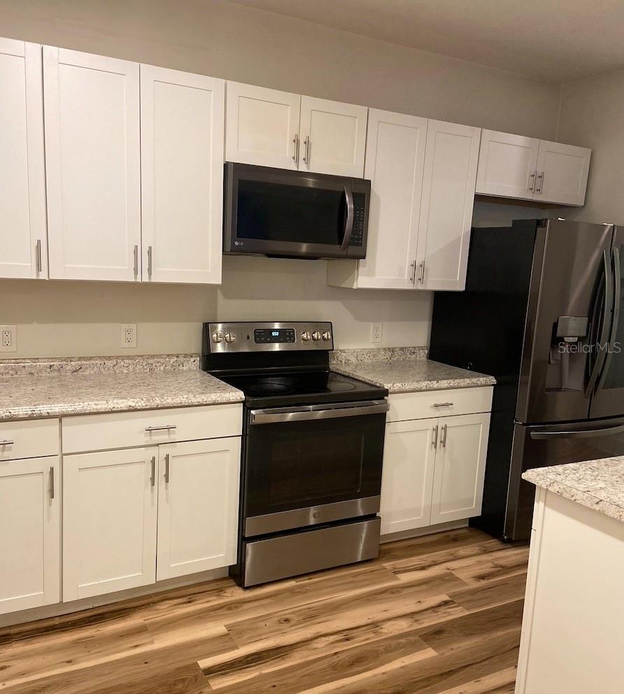 Image 30 of 51 For 233 Goldenrain Drive 3104