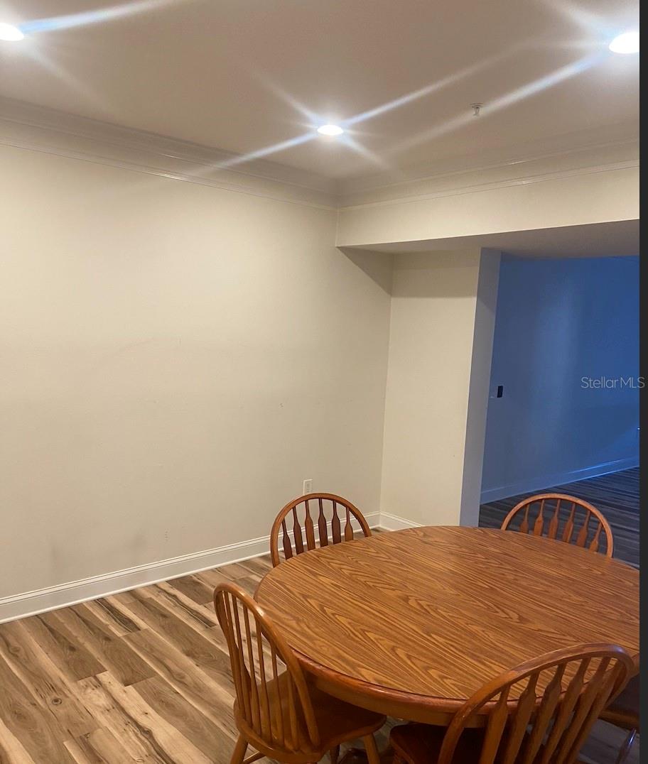 Image 35 of 51 For 233 Goldenrain Drive 3104