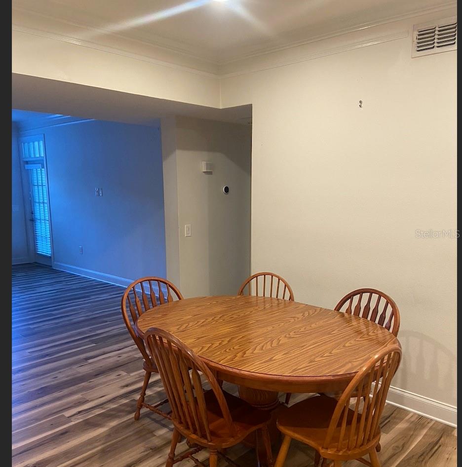 Image 39 of 51 For 233 Goldenrain Drive 3104