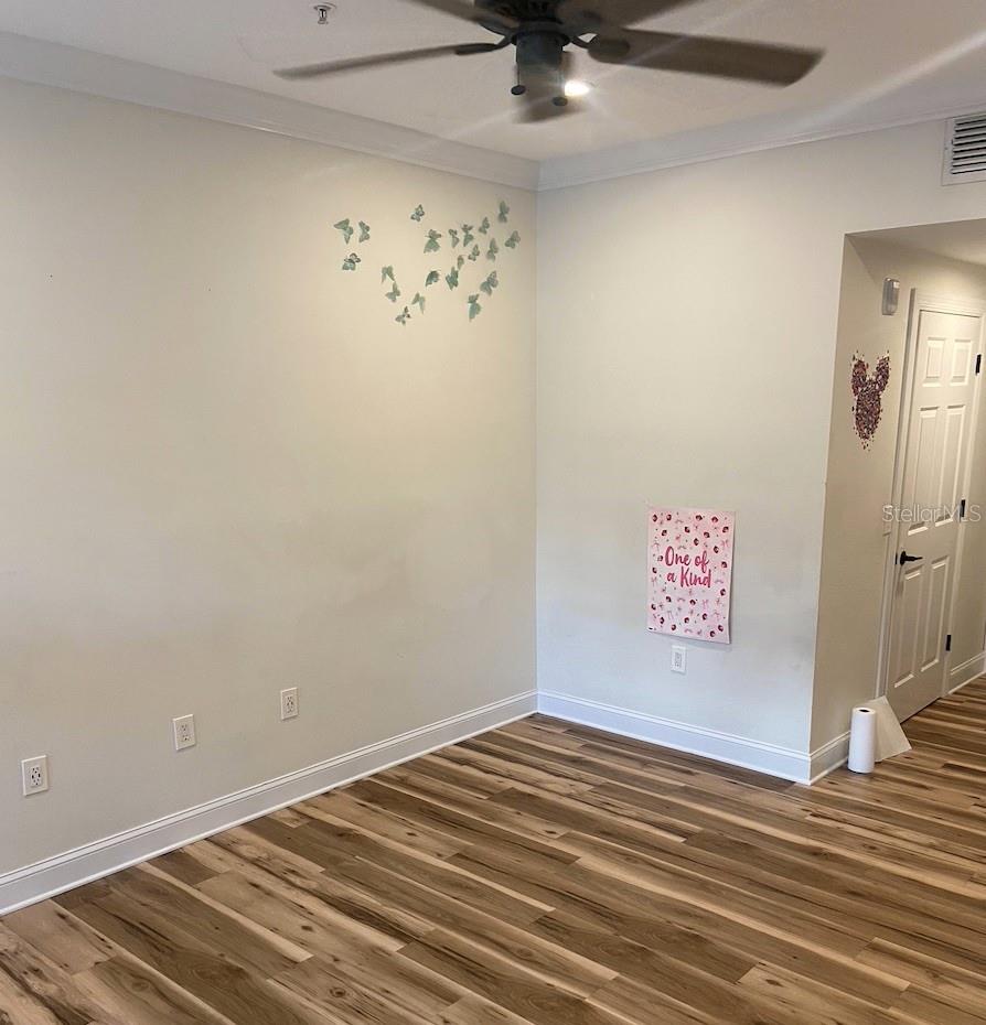 Image 40 of 51 For 233 Goldenrain Drive 3104