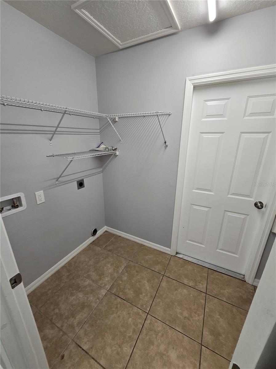Image 19 of 44 For 3123 Shadow Oaks Drive