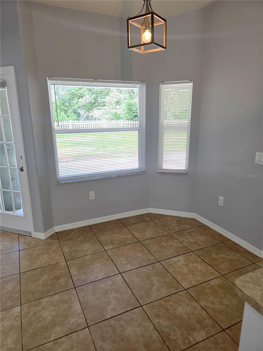 Image 8 of 44 For 3123 Shadow Oaks Drive