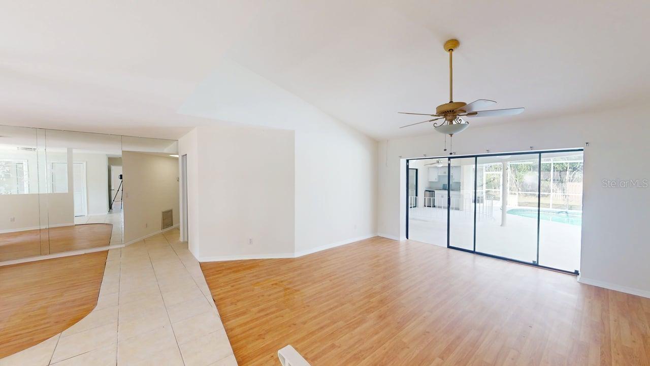 Image 16 of 19 For 3819 Countryside Lane