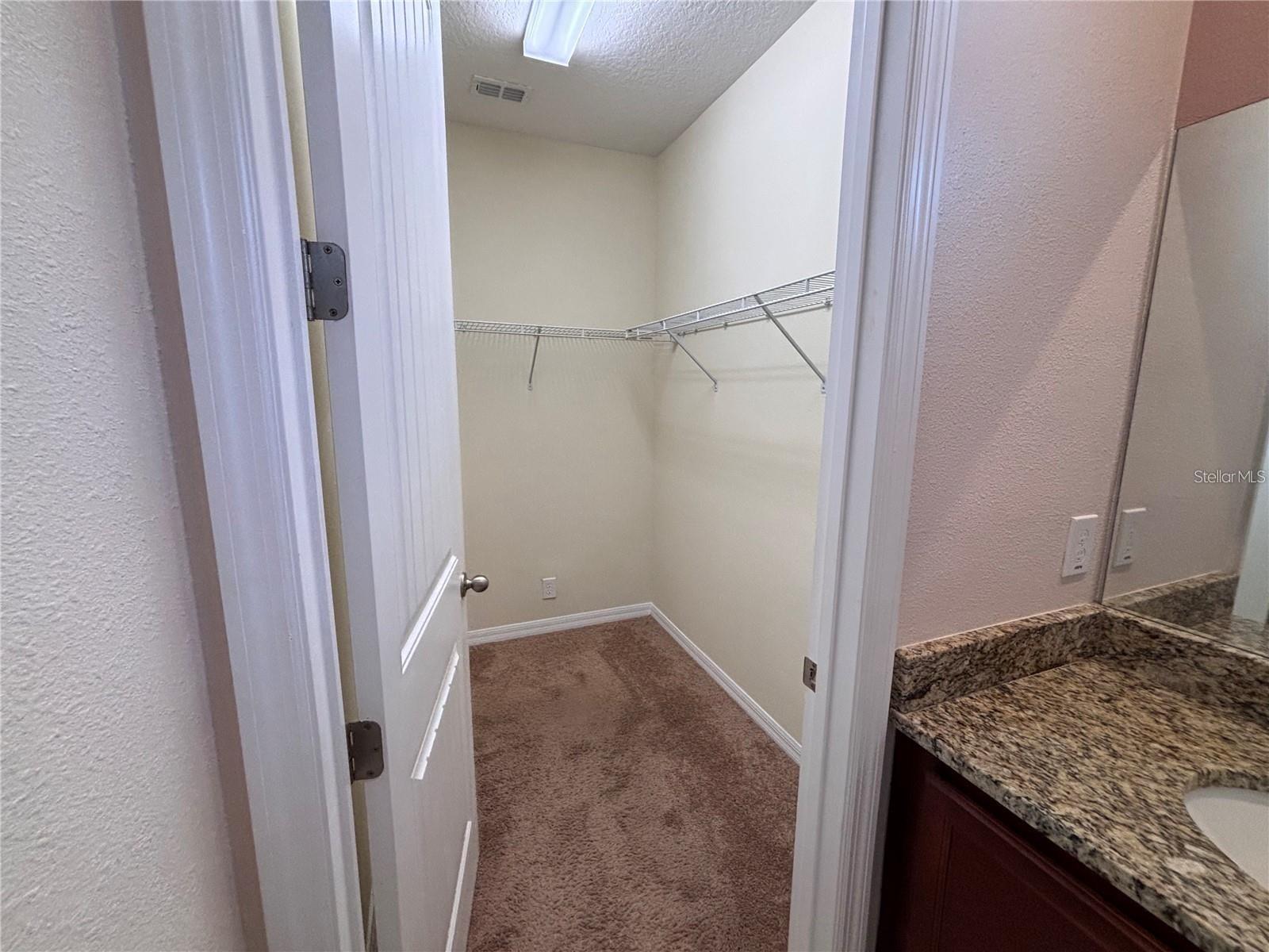 Image 16 of 25 For 13786 Summer Harbor Court