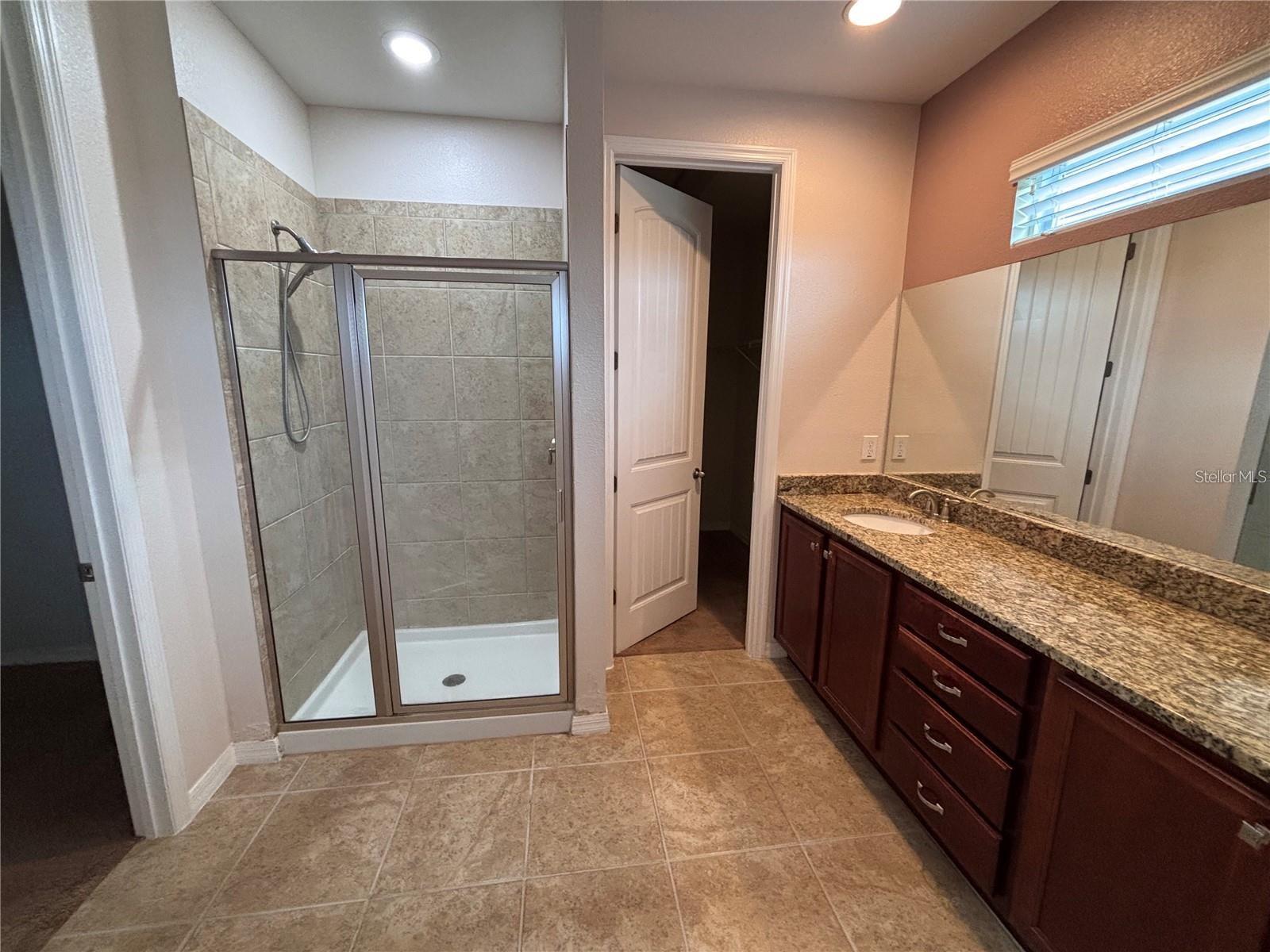 Image 24 of 25 For 13786 Summer Harbor Court