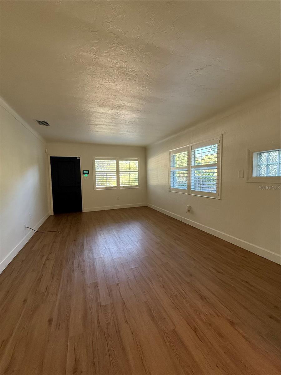 Image 3 of 15 For 1802 Cocoanut Avenue
