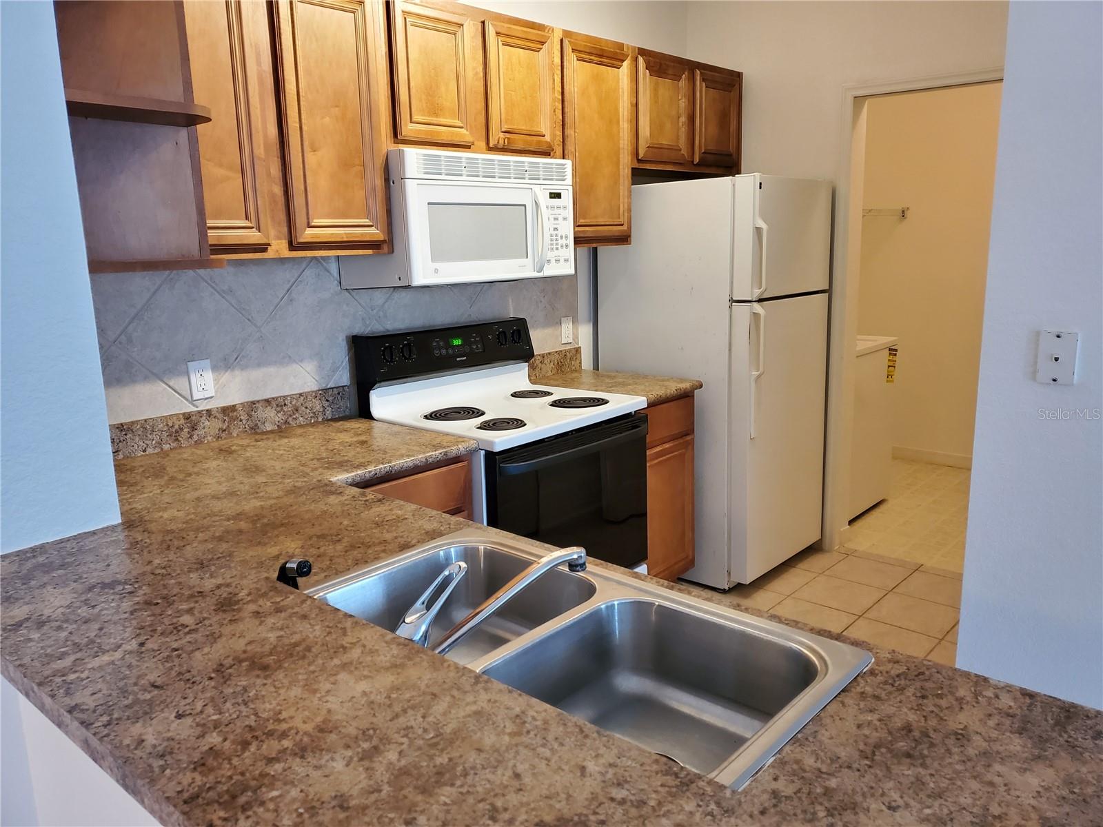 Image 2 of 11 For 8357 38th Street Circle E 203