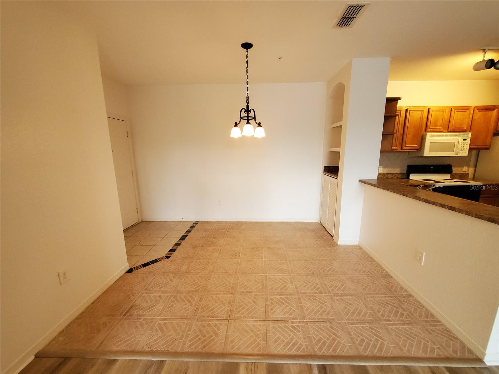 Image 4 of 11 For 8357 38th Street Circle E 203