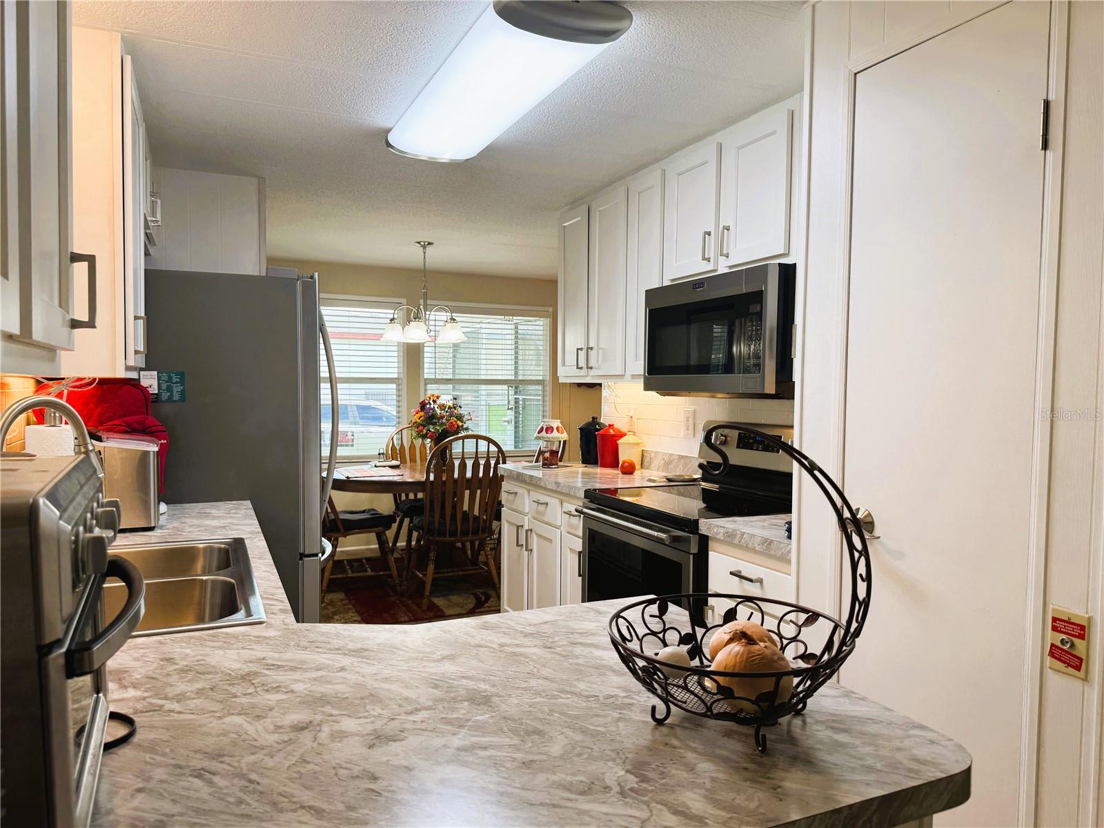 Image 18 of 48 For 131 Bougainvillea Drive