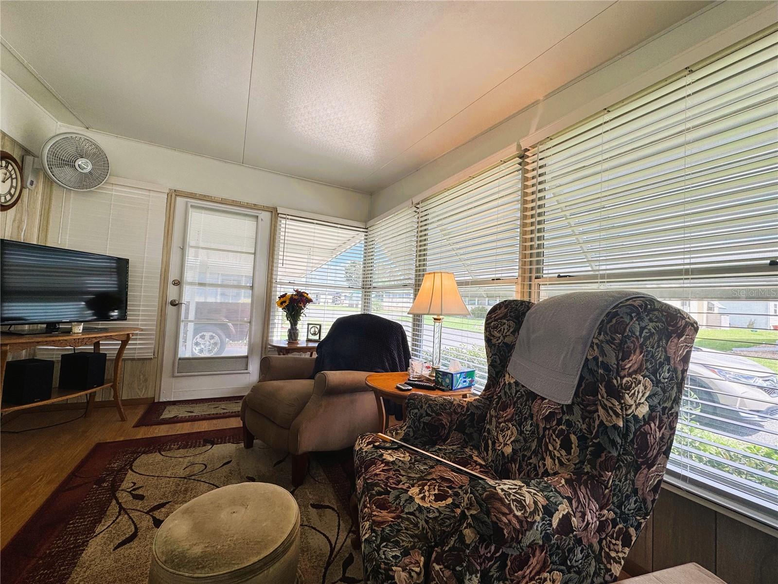 Image 28 of 48 For 131 Bougainvillea Drive