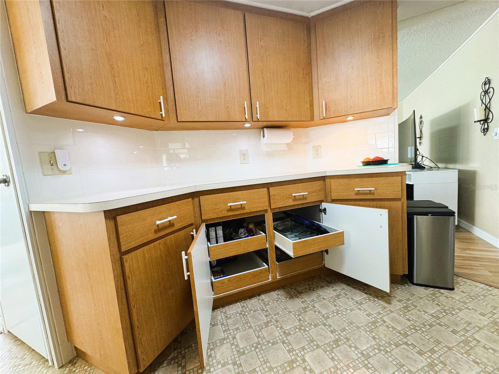 Image 13 of 49 For 110 Gardenia Way