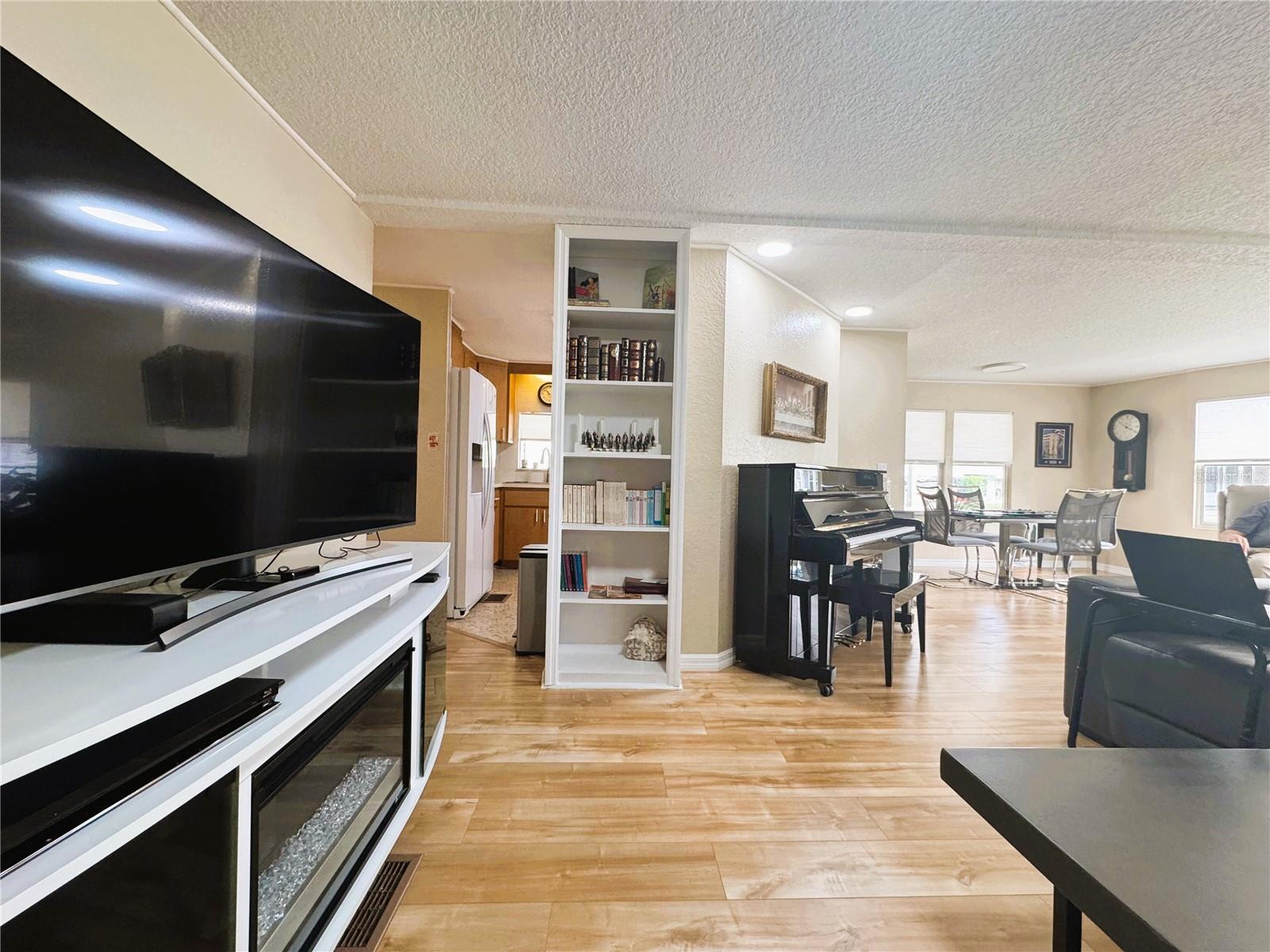 Image 26 of 49 For 110 Gardenia Way