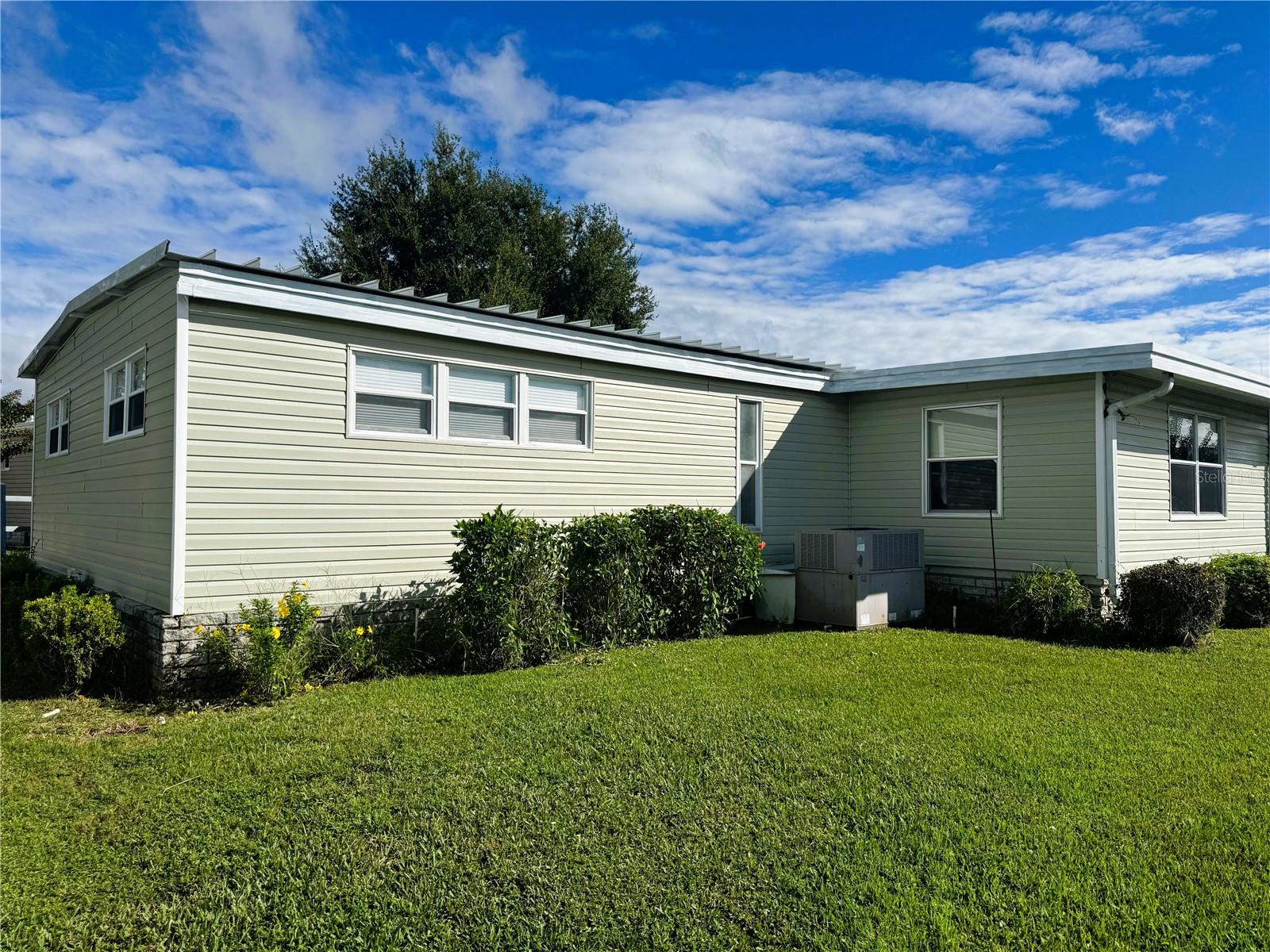 Image 4 of 49 For 110 Gardenia Way