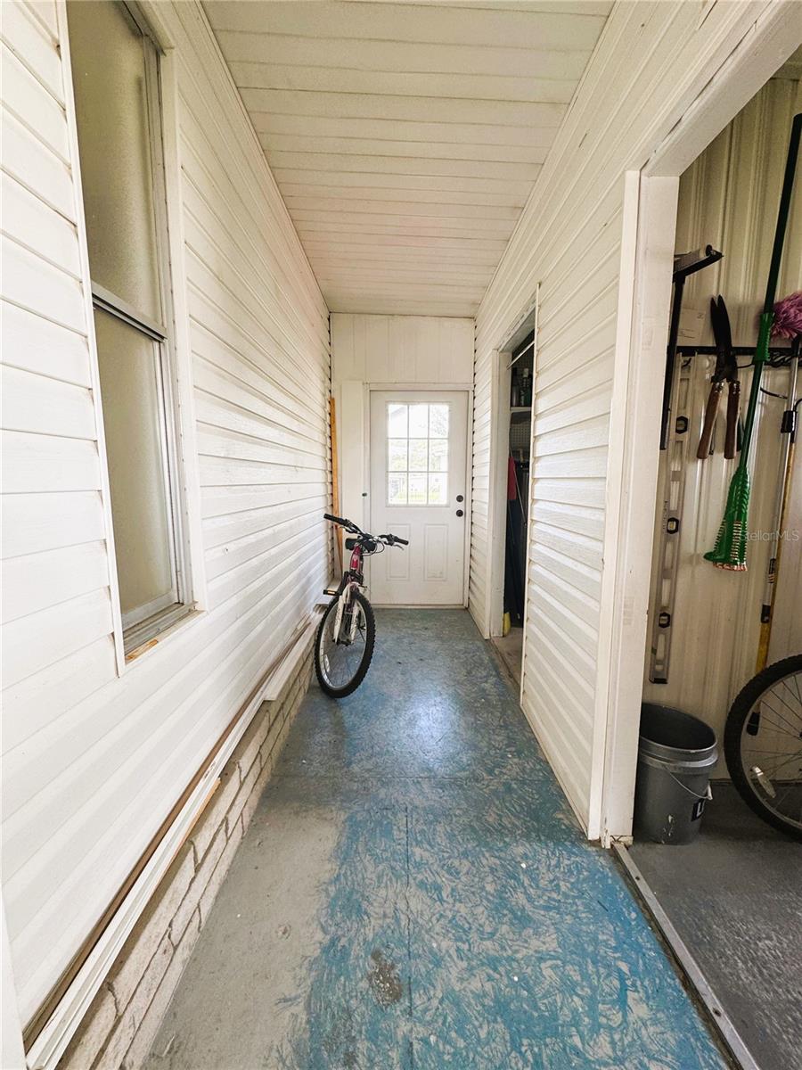 Image 46 of 49 For 110 Gardenia Way