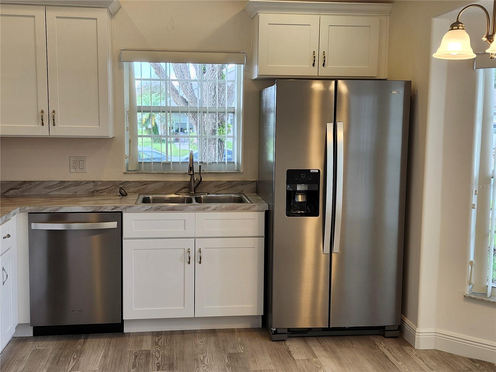 Image 4 of 23 For 4694 Prairie Point Boulevard