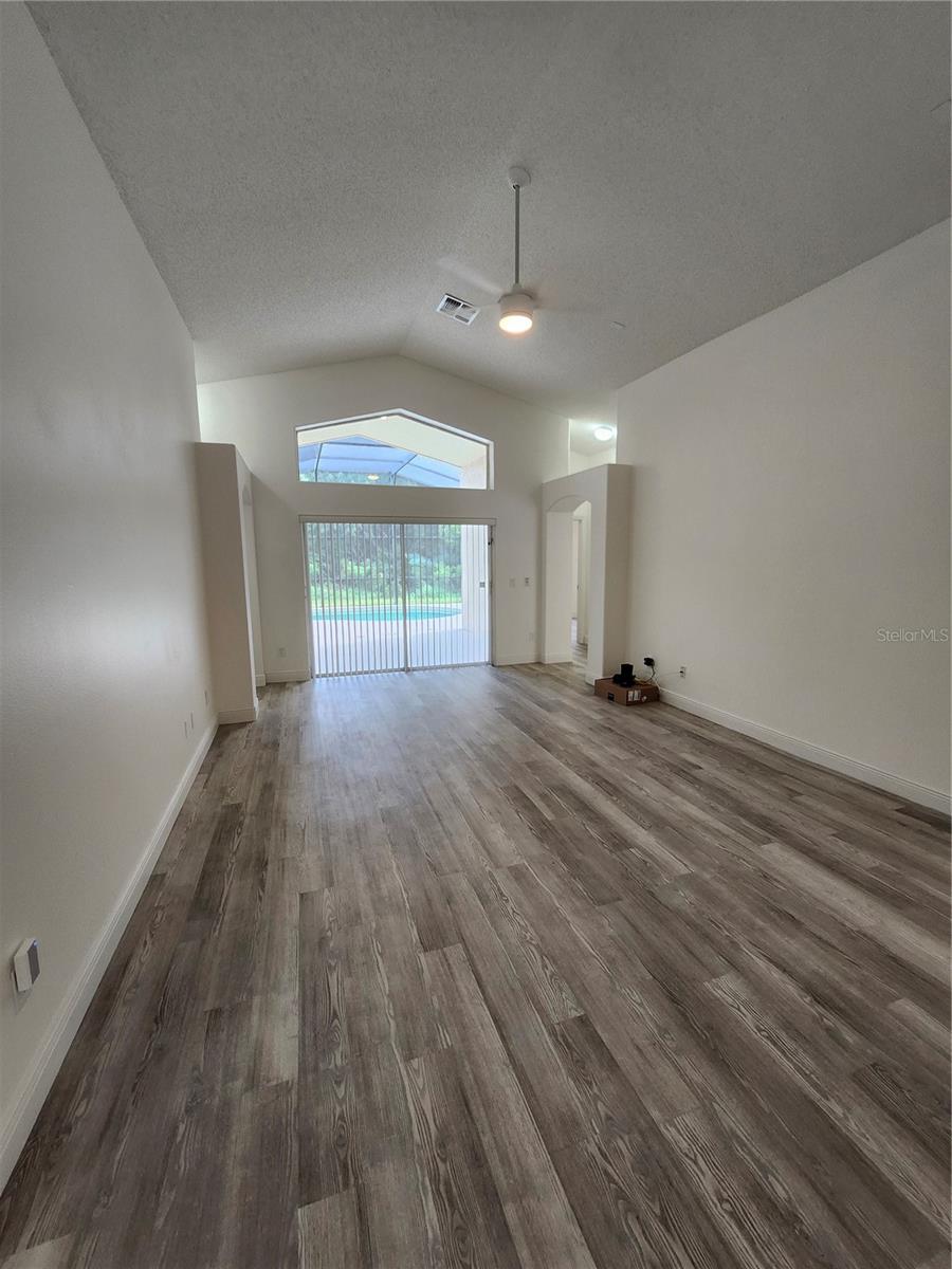 Image 6 of 23 For 4694 Prairie Point Boulevard