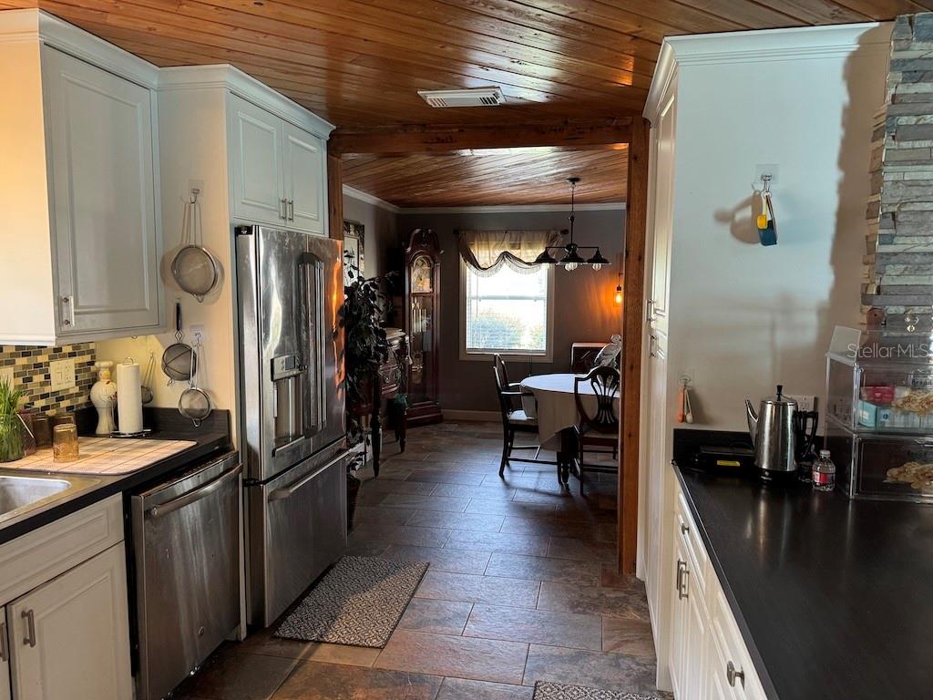 Image 5 of 51 For 3830 Clubhouse Road