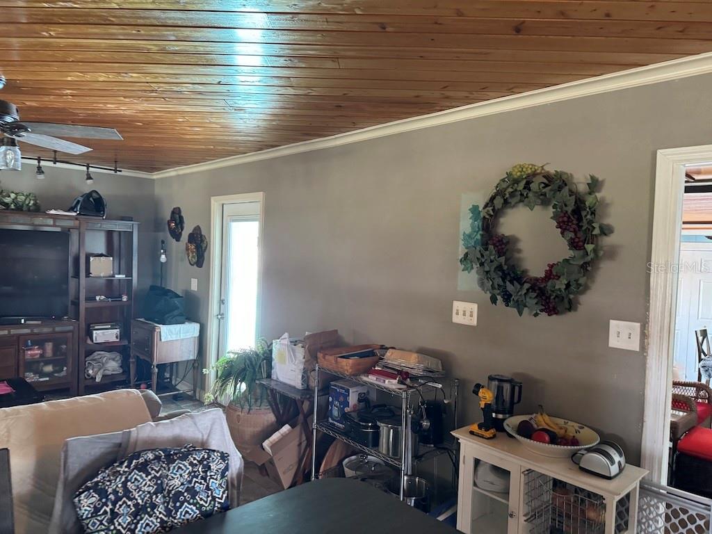 Image 8 of 51 For 3830 Clubhouse Road