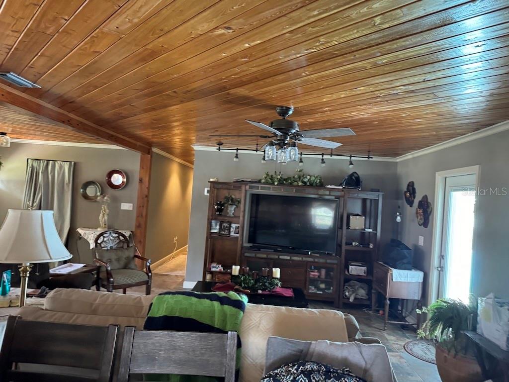 Image 9 of 51 For 3830 Clubhouse Road