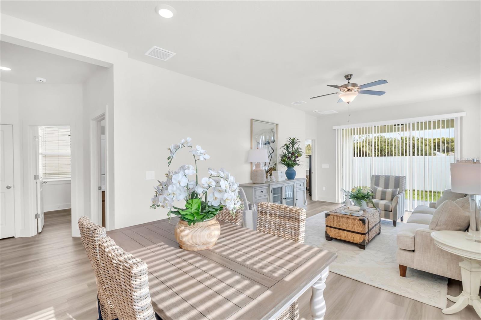 Image 17 of 44 For 7939 Chandler Lake Court