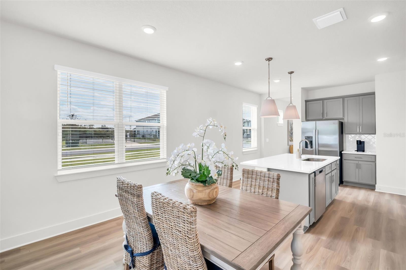 Image 19 of 44 For 7939 Chandler Lake Court