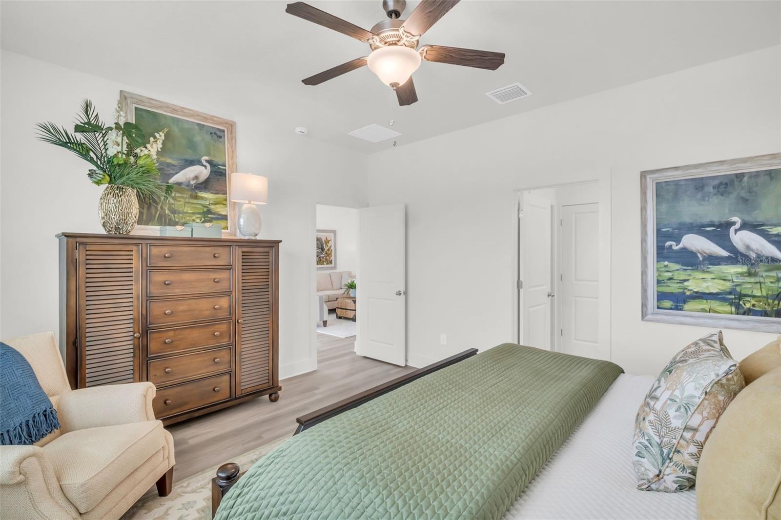 Image 30 of 44 For 7939 Chandler Lake Court