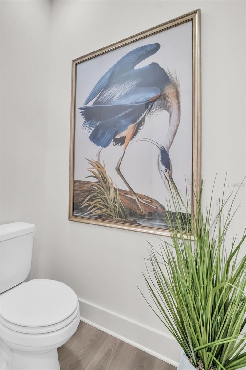 Image 33 of 44 For 7939 Chandler Lake Court