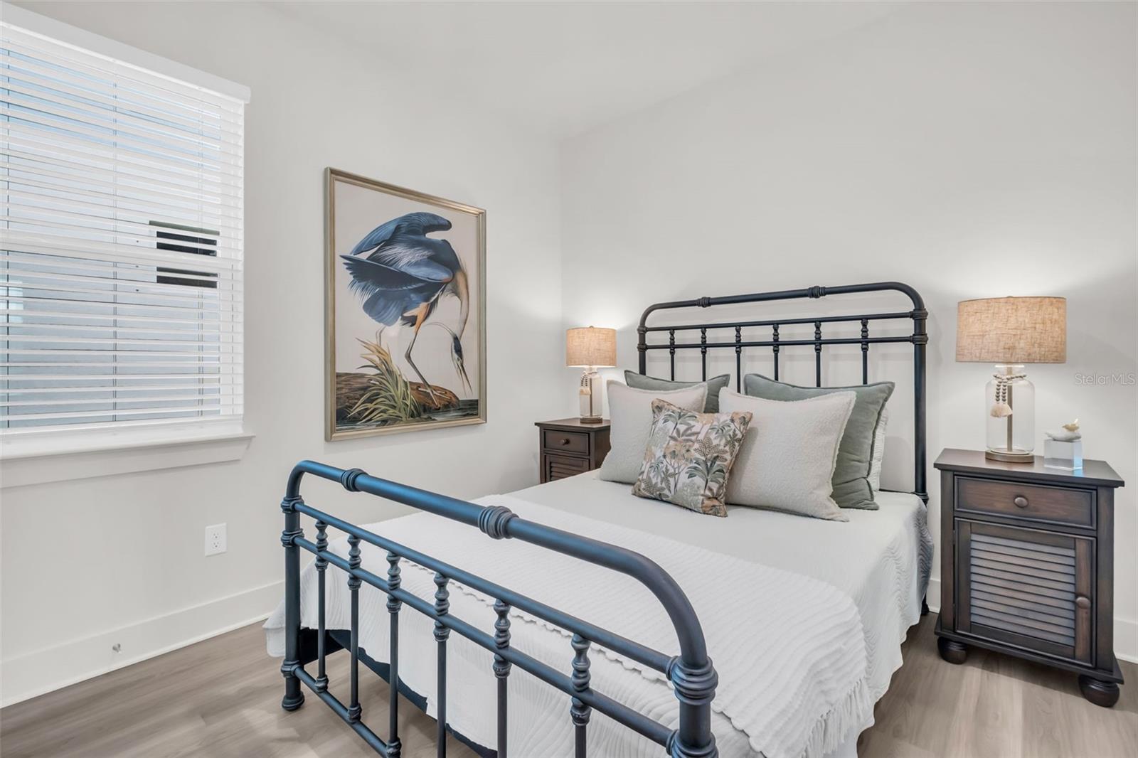 Image 39 of 44 For 7939 Chandler Lake Court