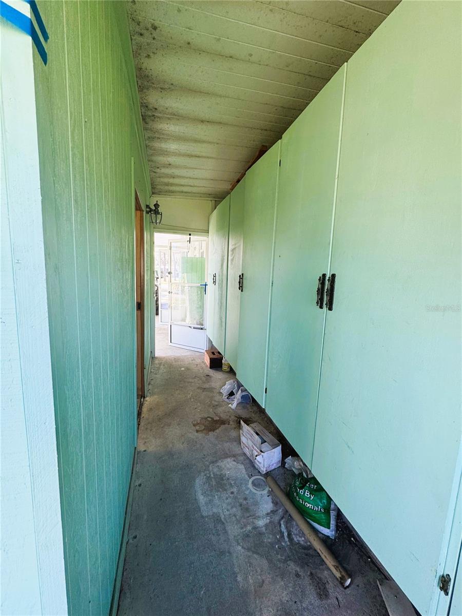 Image 18 of 34 For 308 Hawthorne Boulevard