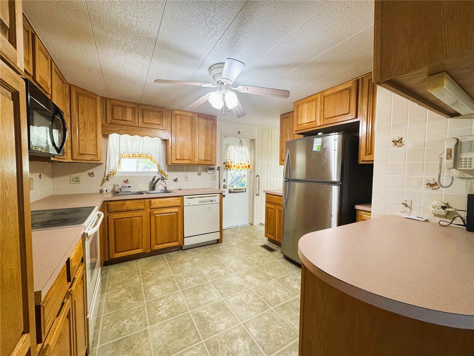 Image 20 of 34 For 308 Hawthorne Boulevard