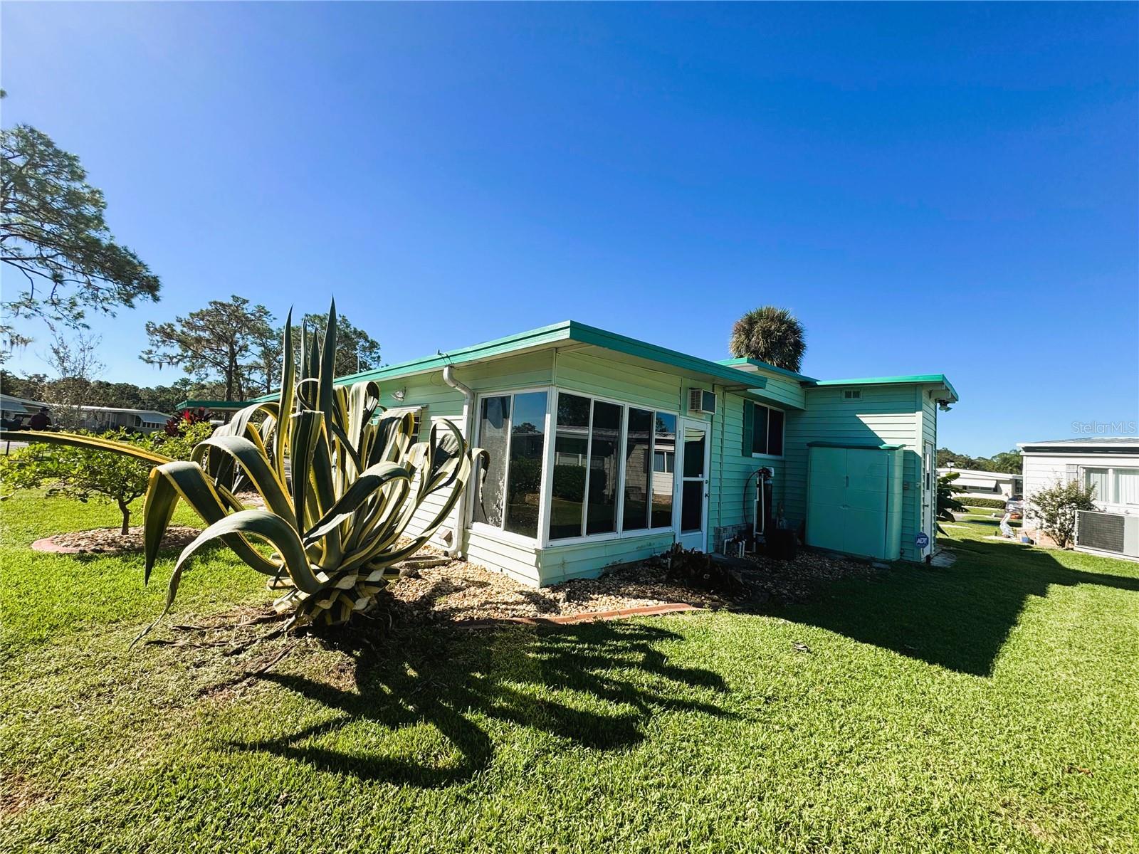 Image 6 of 34 For 308 Hawthorne Boulevard