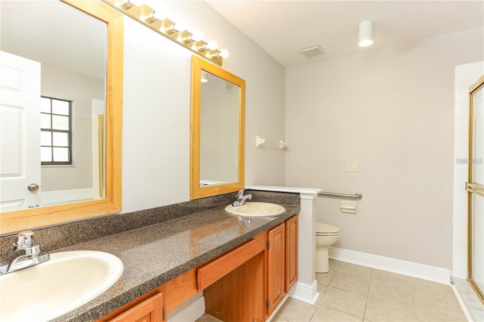 Image 10 of 14 For 1494 Hyde Park Drive