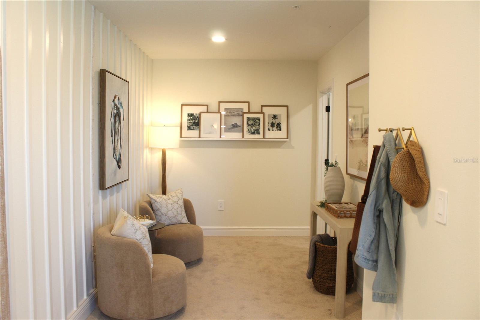 Image 15 of 16 For 17718 Broadleaf Loop