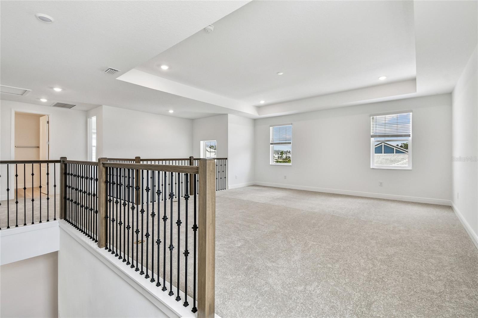 Listing photo id 21 for 7579 Seahawk Avenue