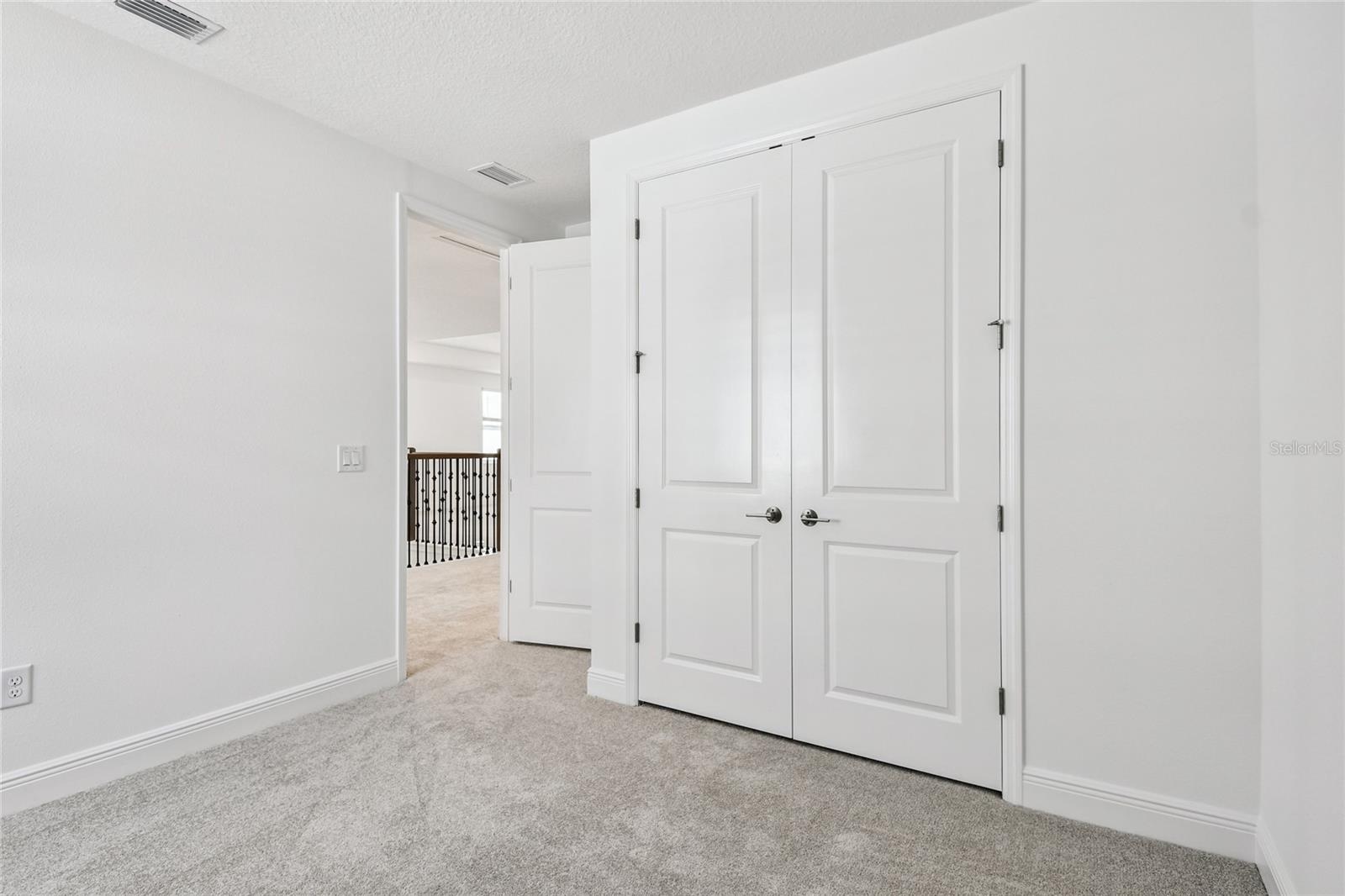 Listing photo id 35 for 7579 Seahawk Avenue