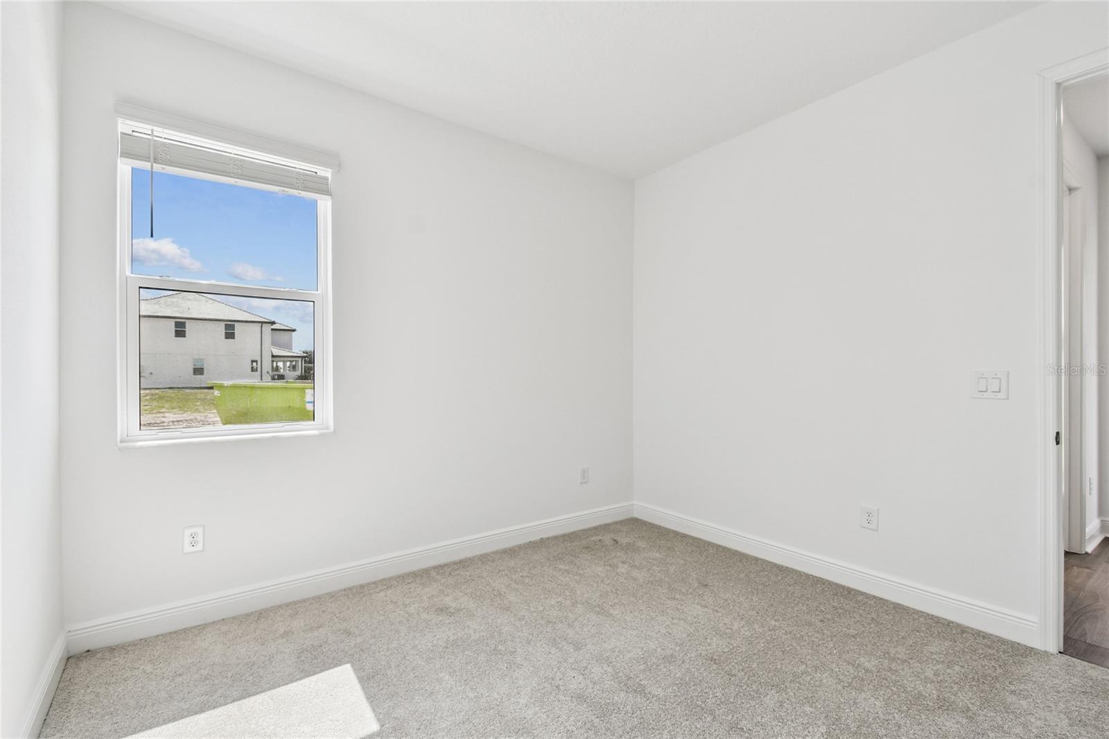 Listing photo id 40 for 7579 Seahawk Avenue