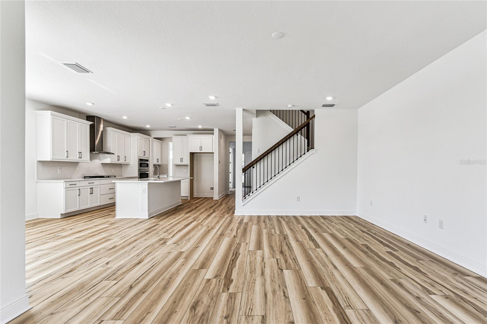 Image 13 of 44 For 7586 Seahawk Avenue