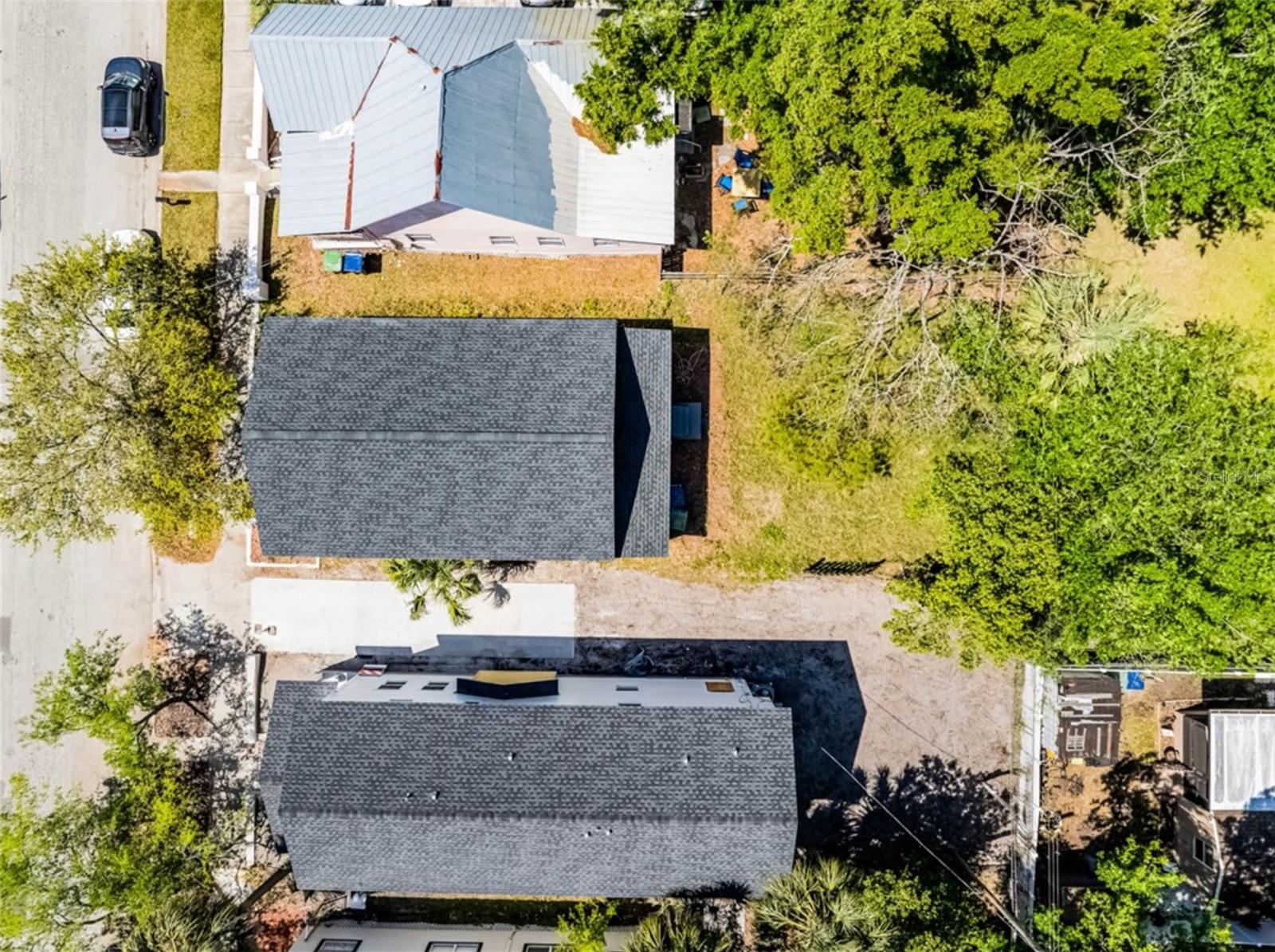 Image 7 of 33 For 2335 Beach Street