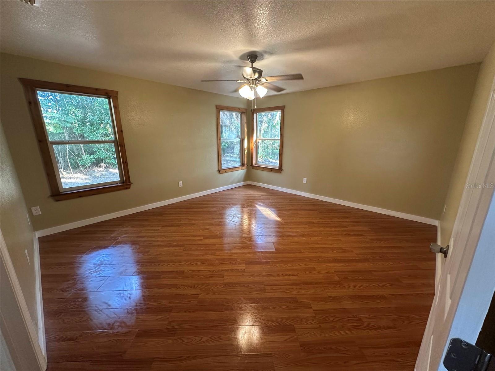 Image 7 of 17 For 12022 Sunset Harbor Road