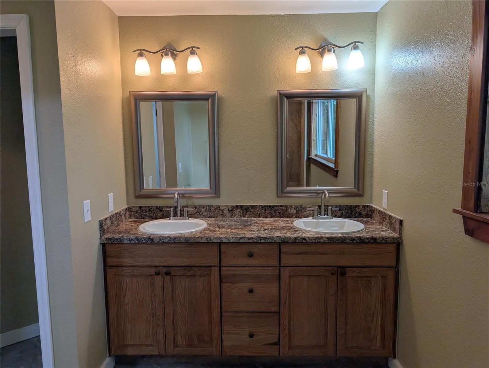 Image 8 of 17 For 12022 Sunset Harbor Road