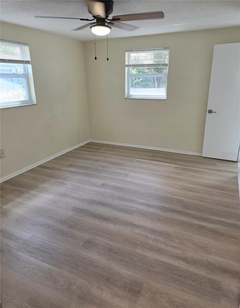 Image 10 of 37 For 4206 Glissade Drive