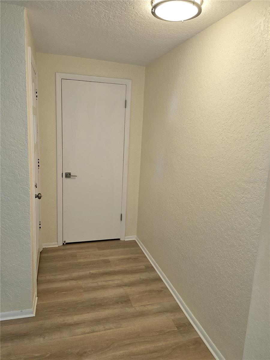 Image 20 of 37 For 4206 Glissade Drive