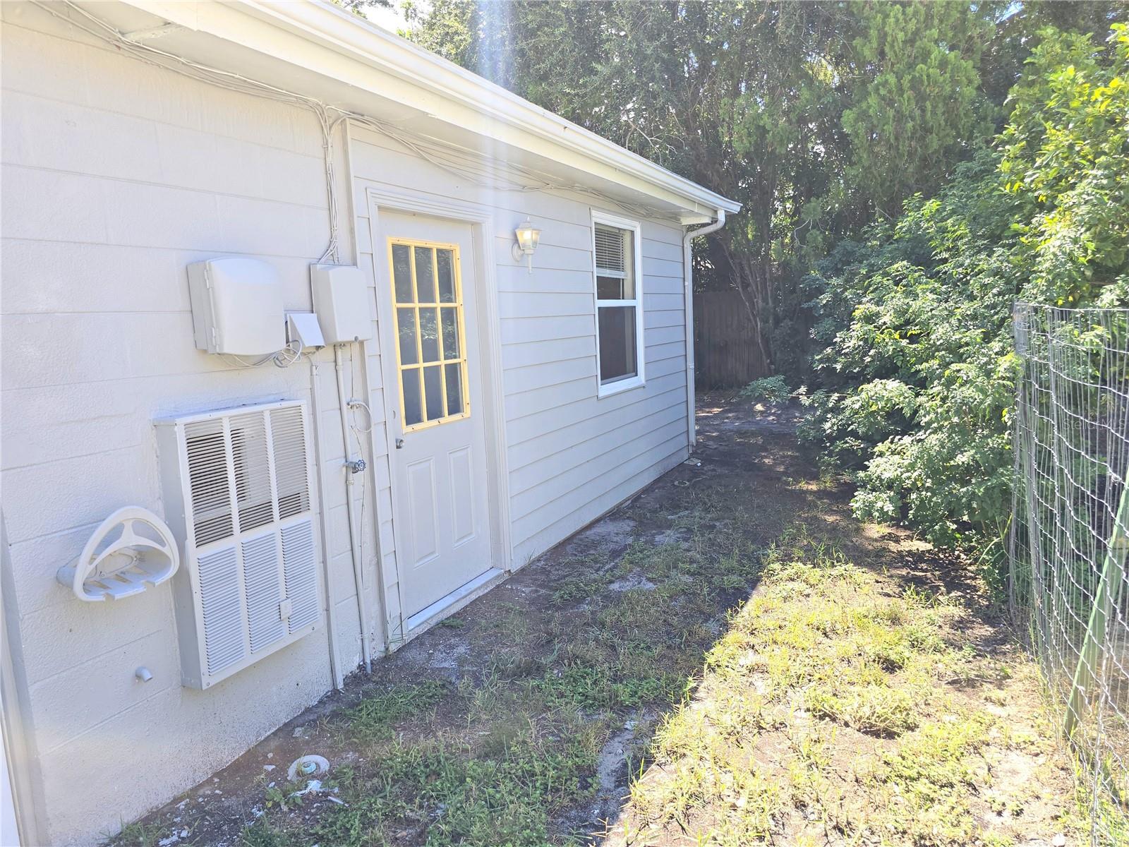 Image 29 of 37 For 4206 Glissade Drive