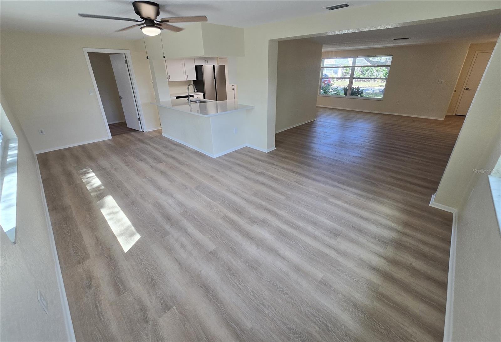 Image 4 of 37 For 4206 Glissade Drive