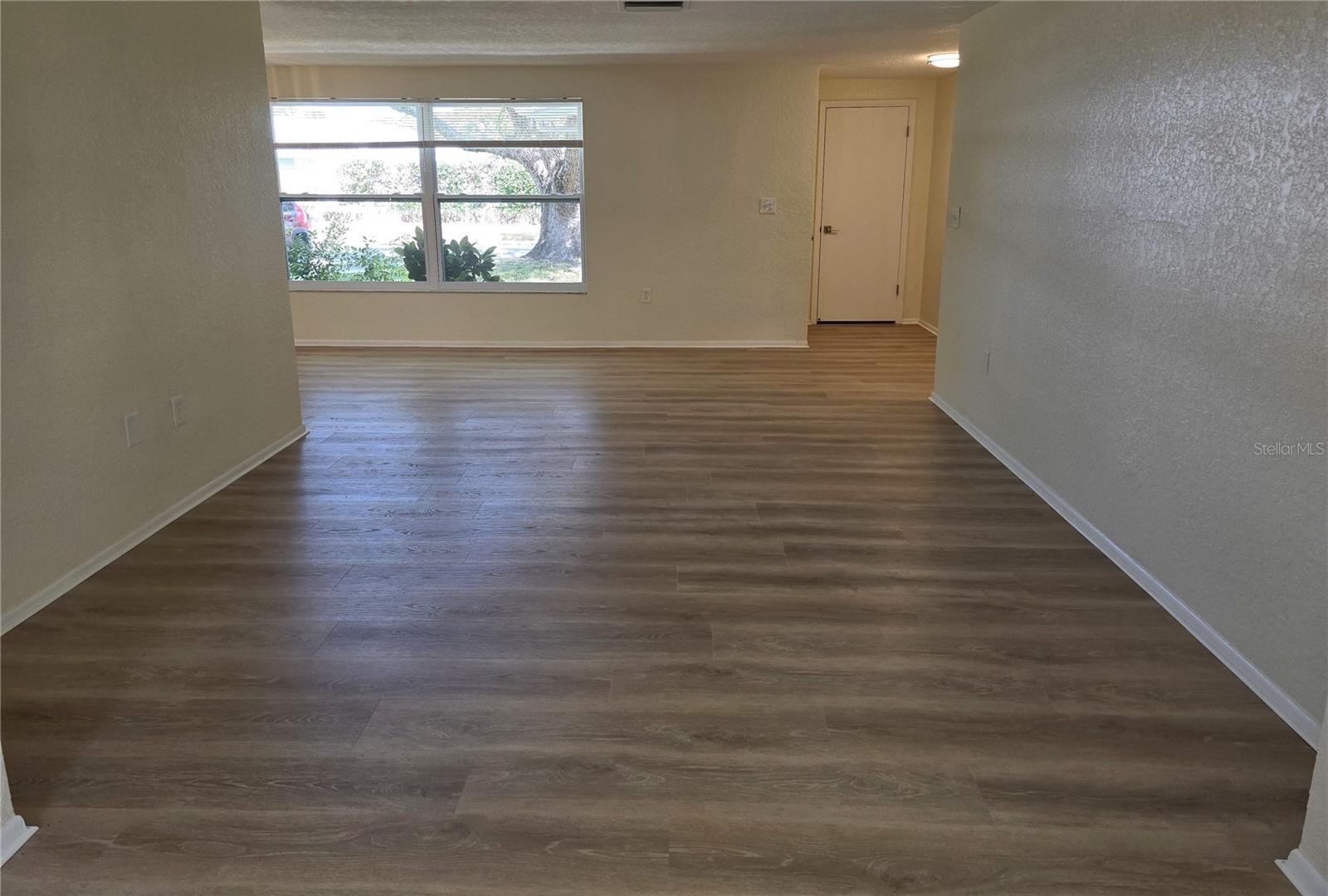 Image 5 of 37 For 4206 Glissade Drive