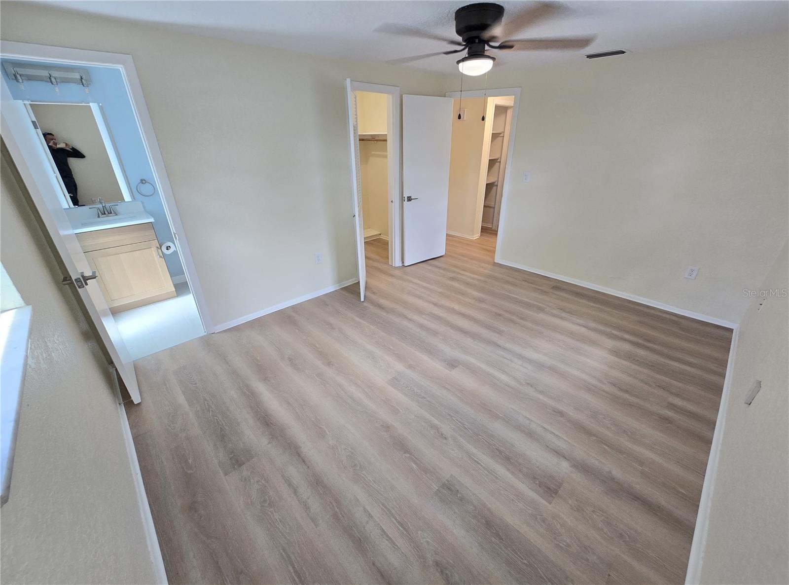 Image 7 of 37 For 4206 Glissade Drive