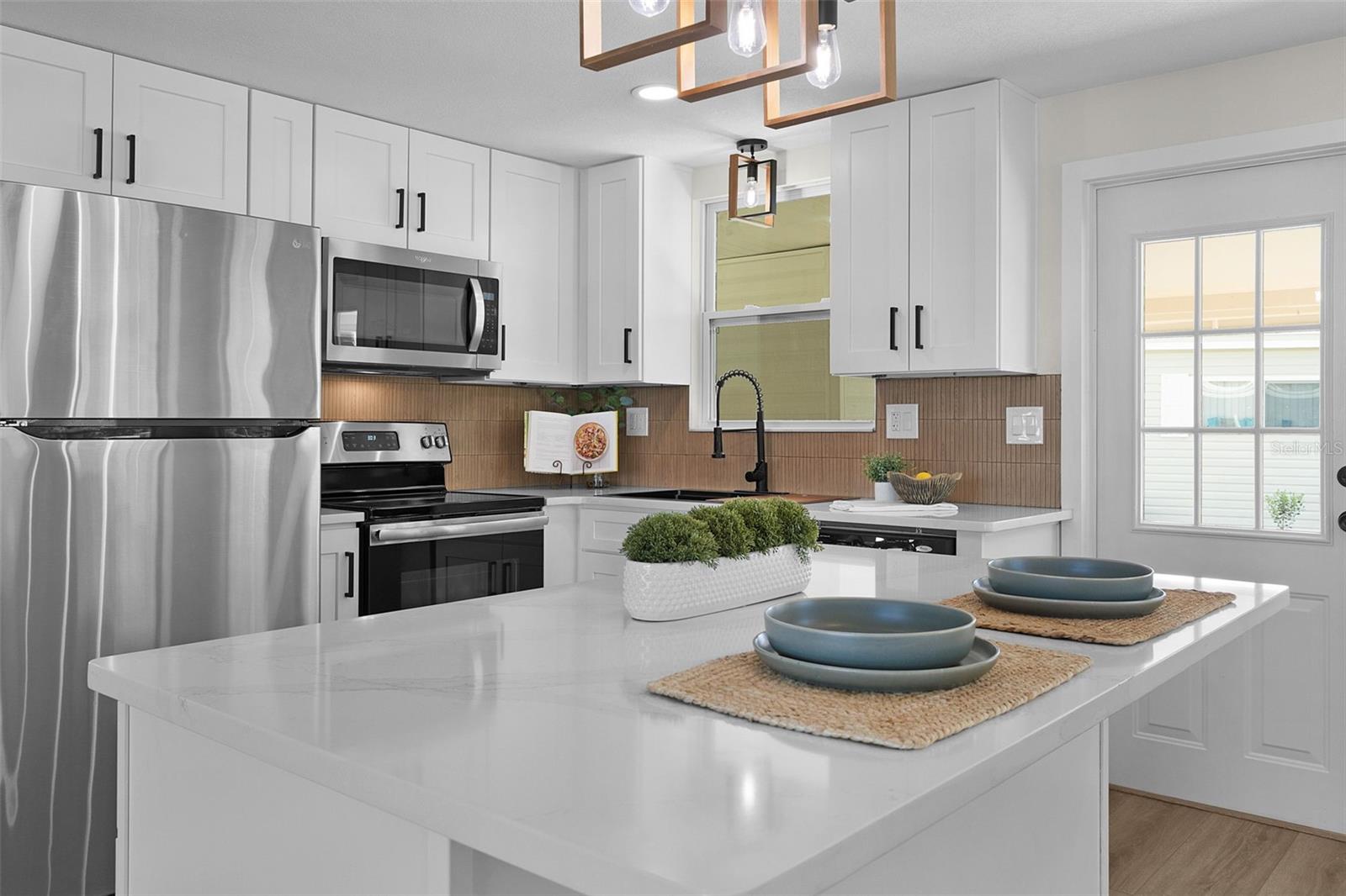 Image 14 of 41 For 205 Palo Verde Drive