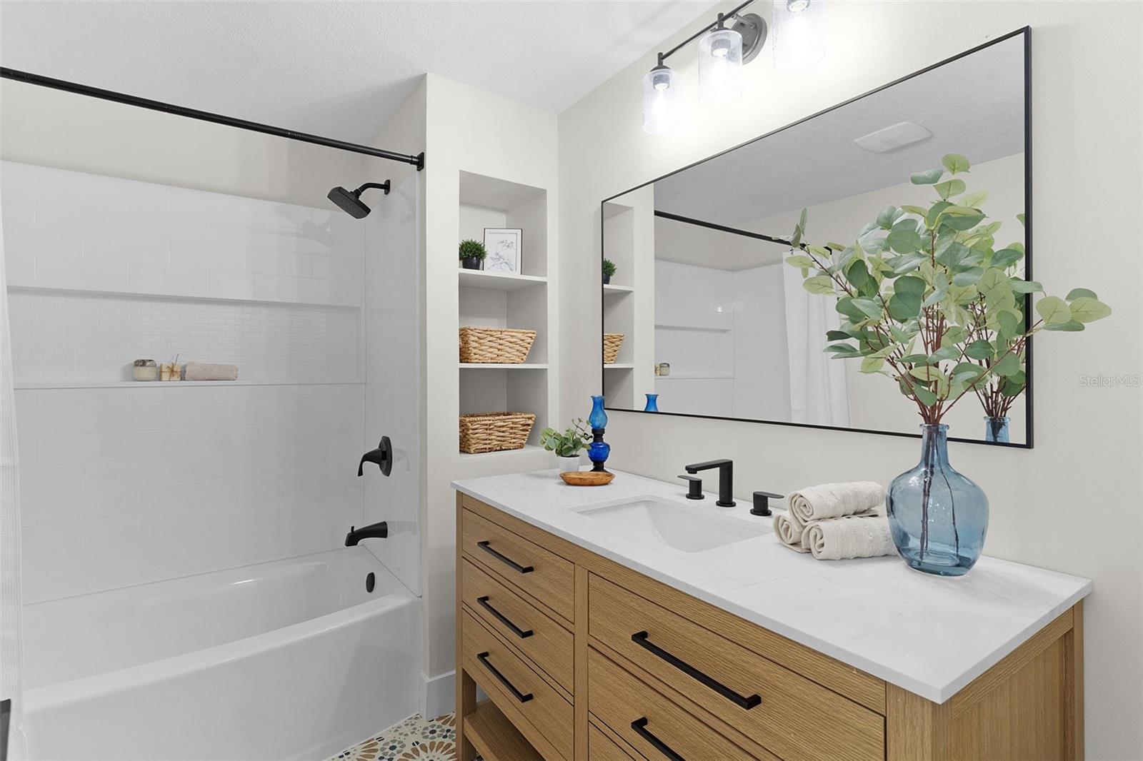 Image 22 of 41 For 205 Palo Verde Drive