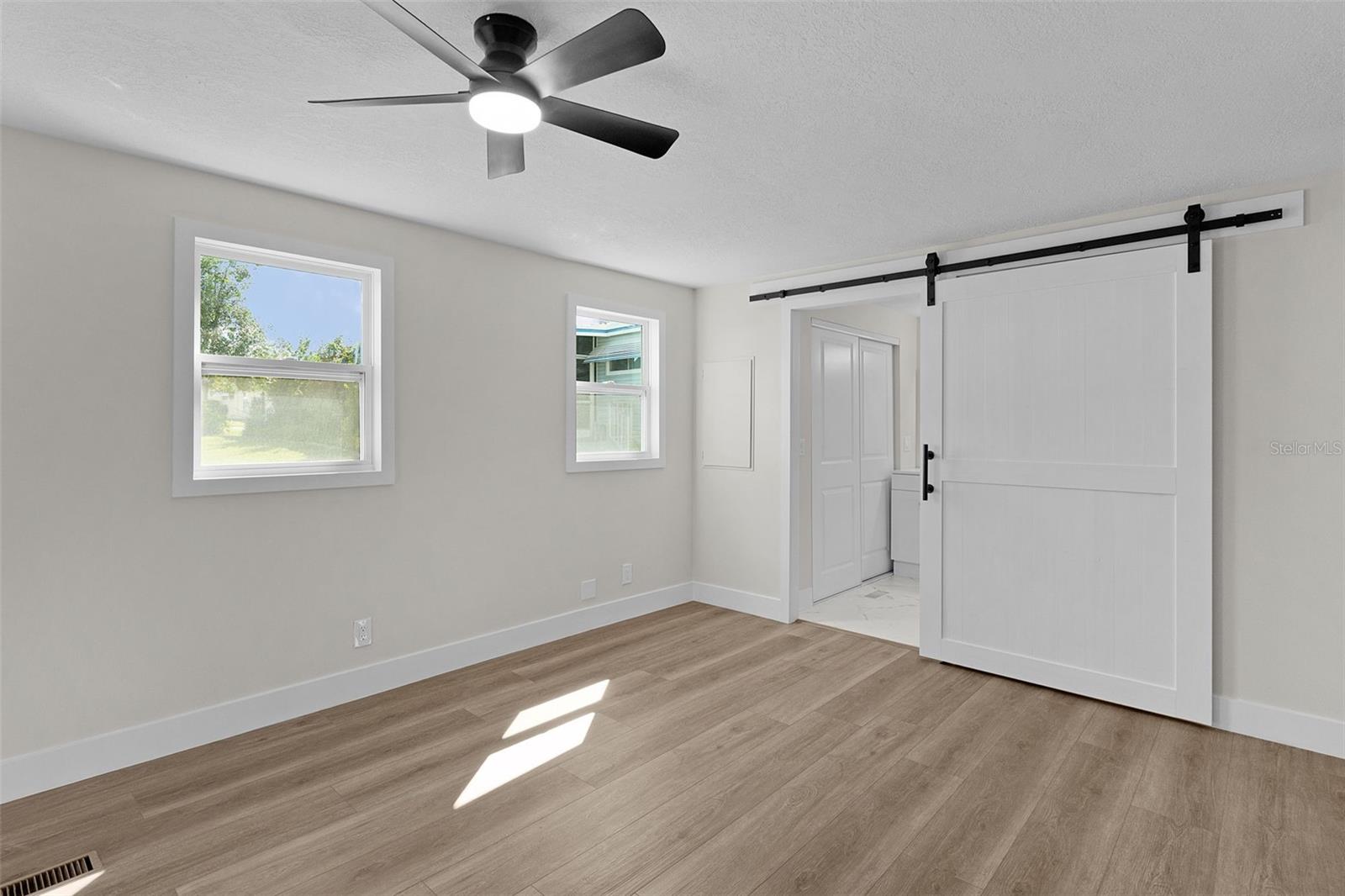 Image 26 of 41 For 205 Palo Verde Drive